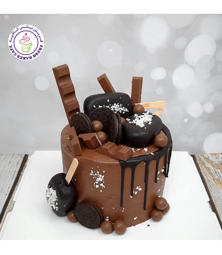 Cake with Chocolates, Cookies, & Popsicakes 02