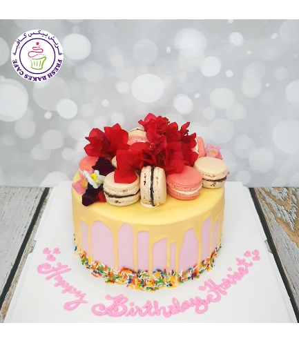 Cake with Macarons 10