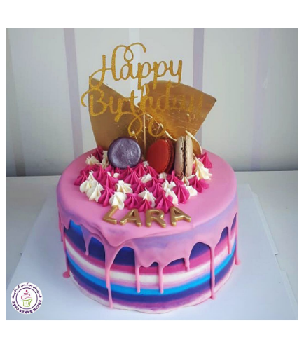 Cake with Macarons 03a