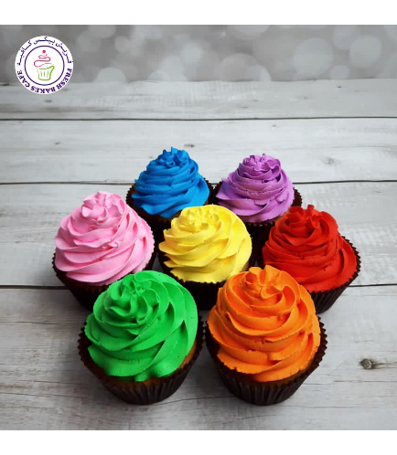 Cupcakes with Colored Icing 02