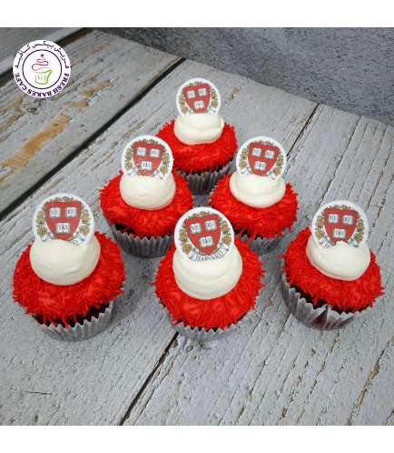 Cupcakes with Printed Pictures