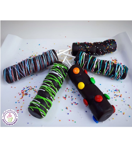Drizzle, Sprinkles, & M&M Marshmallow Pops 01
