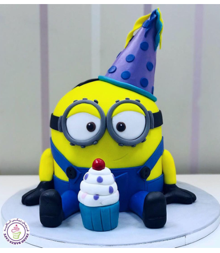 Cake - Party Hat - Minion & Cupcake - 3D Cake