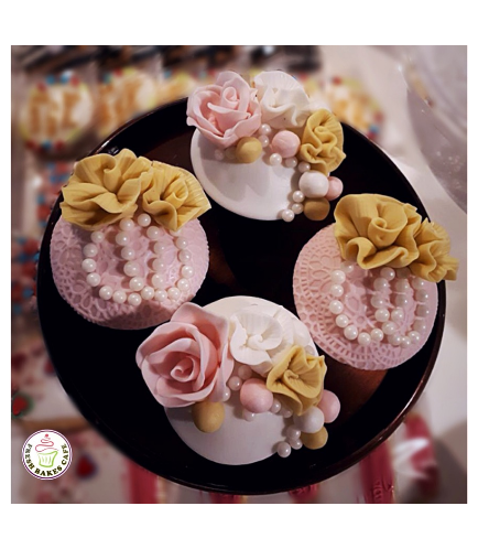 Cupcakes - Flowers & Pearls