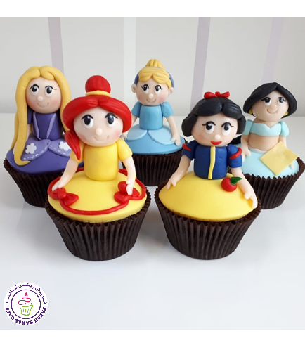 Princesses Themed Cupcakes - 3D Fondant Toppers 01