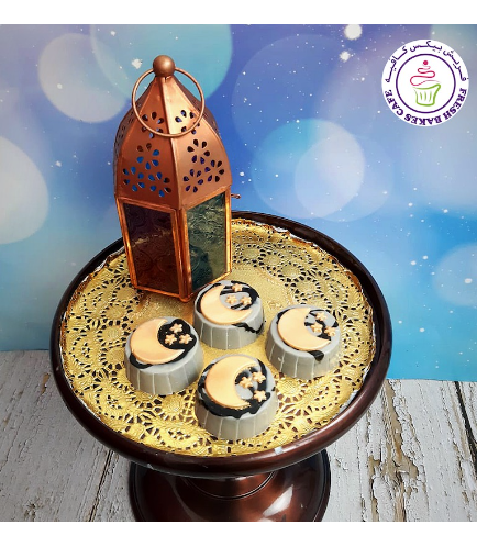 Ramadan Themed Chocolate Covered Oreos - Crescent & Stars 02