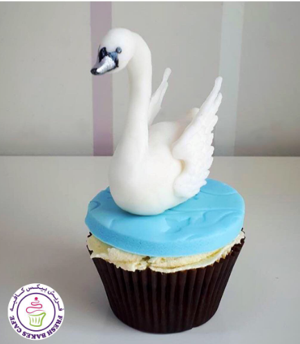 Swan Themed Cupcakes - 3D Topper