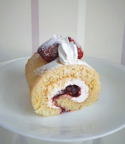 Cake Roll - Strawberry Cream